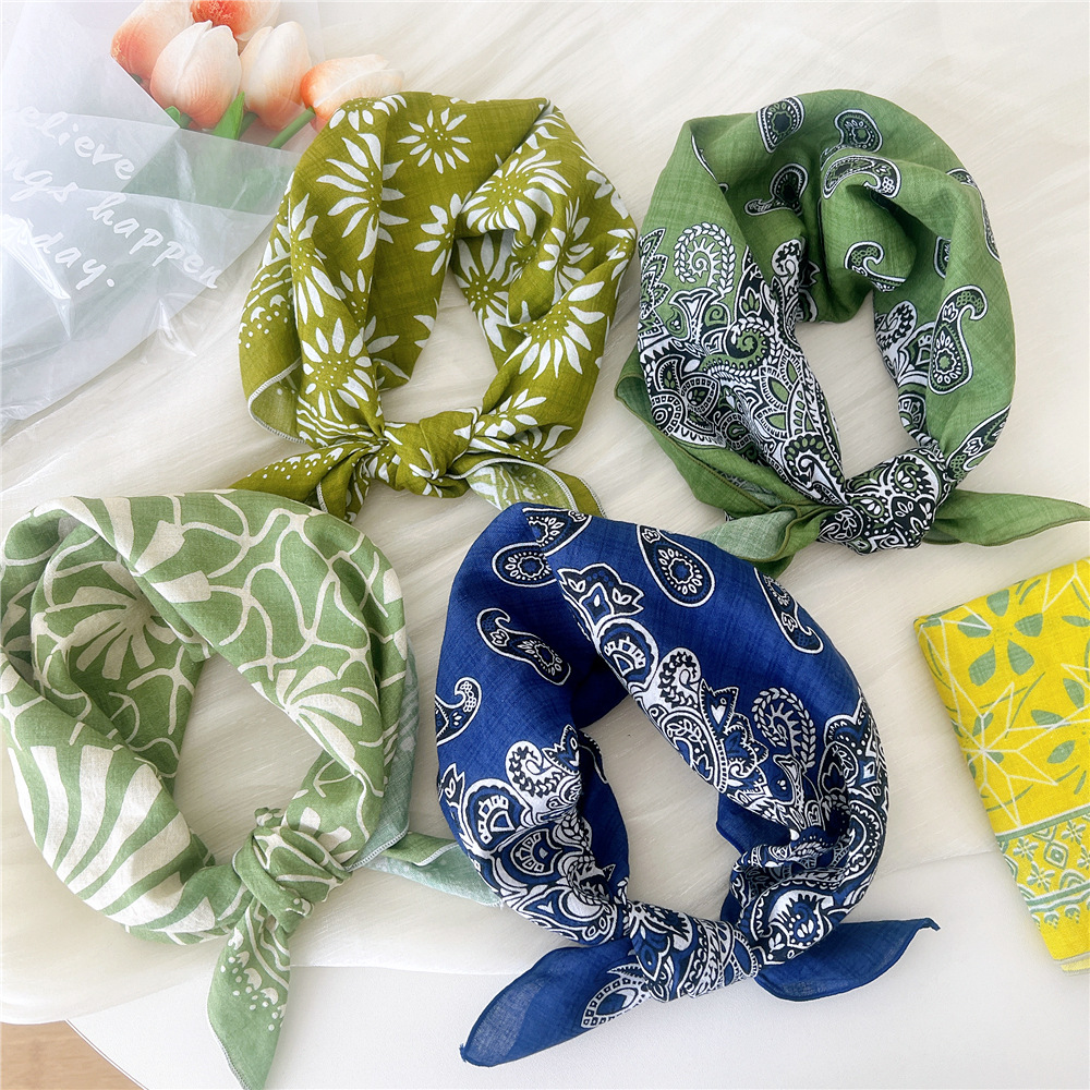 Luxury Floral Print Cotton Lin - Ascot Neck Scarf avis et prix