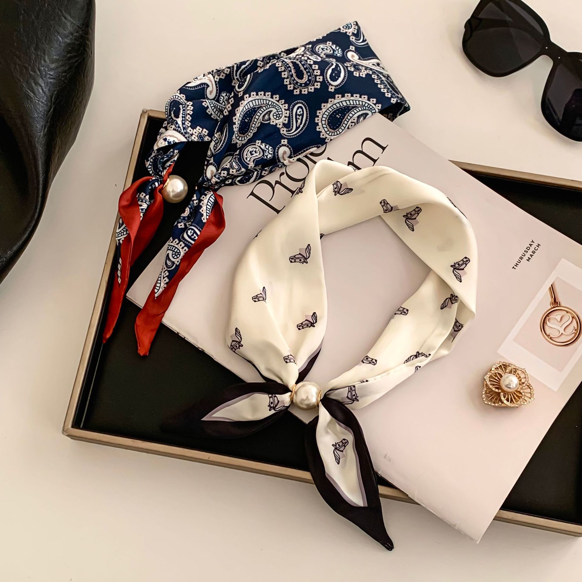 Cashew Flower Silk Scarf Effor - Ascot Neck Scarf avis et prix