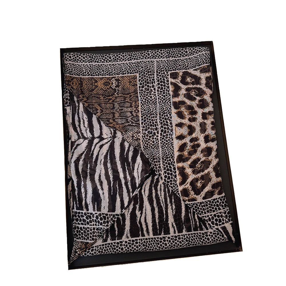 Leopard Small Long Silk Scarf  - Silk Tie Striped avis et prix