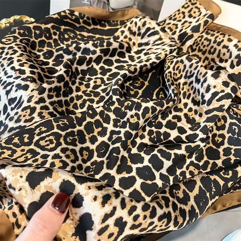 1pc Luxury Brand Leopard Print - Bandana Cotton avis et prix