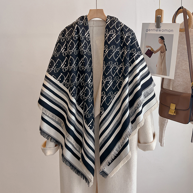 Elegant Striped Design Scarf I - Woven Scarf Blanket avis et prix
