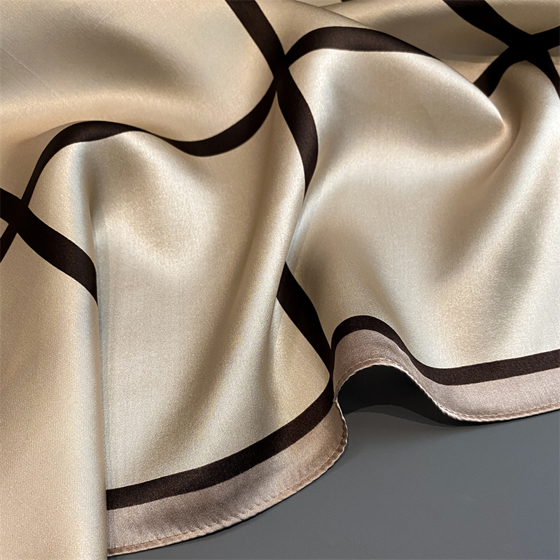 100% Real Silk Scarf New 70CM  - Silk Neck Scarf avis et prix